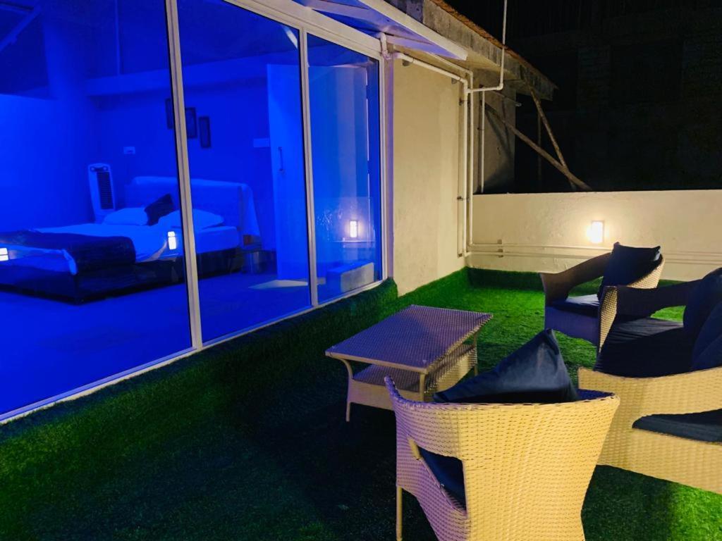 The Retreat-Glasshouse Bungalow イガットプリ エクステリア 写真