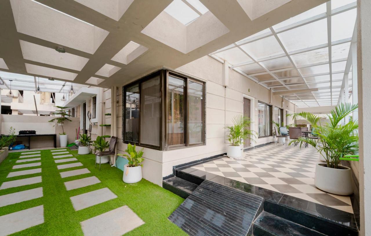 The Retreat-Glasshouse Bungalow イガットプリ エクステリア 写真
